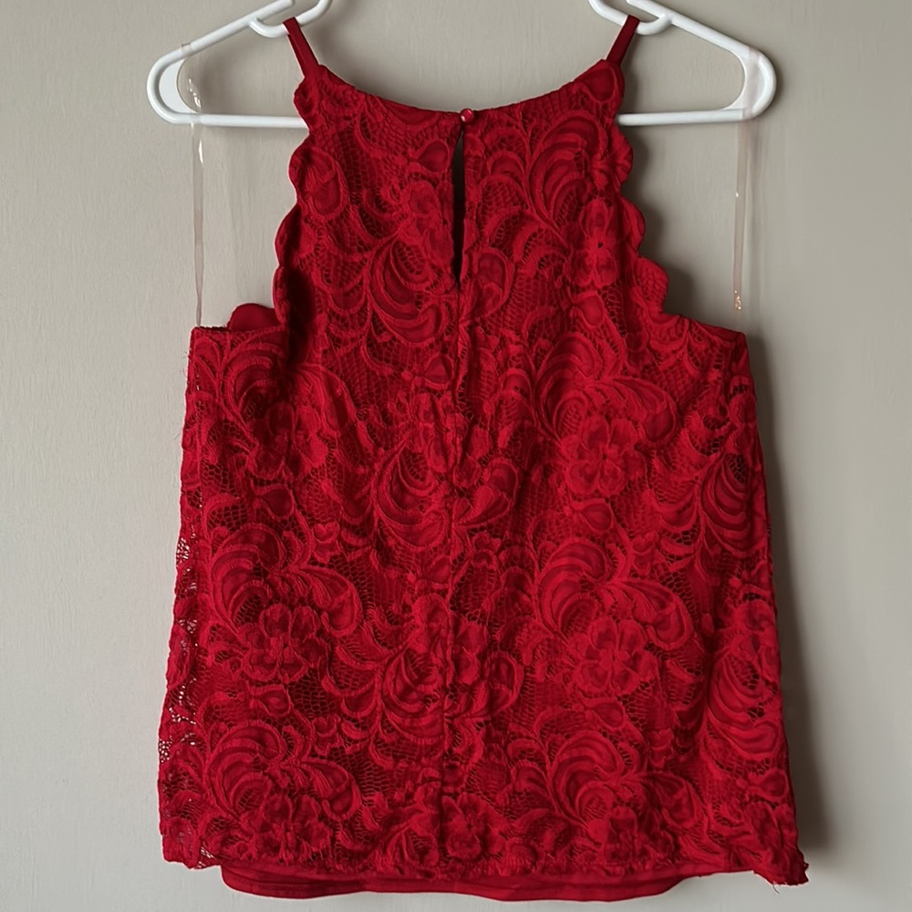RED LACE TOP || SIZE M - Picture 10 of 13